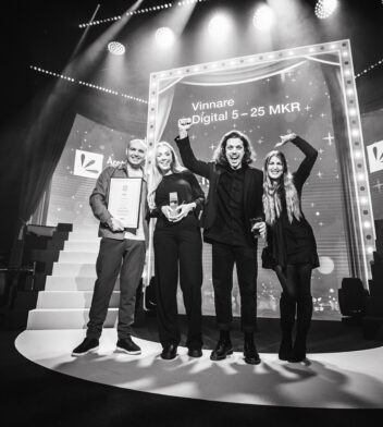 Lightweb tar emot priset som Årets Byrå 2025!